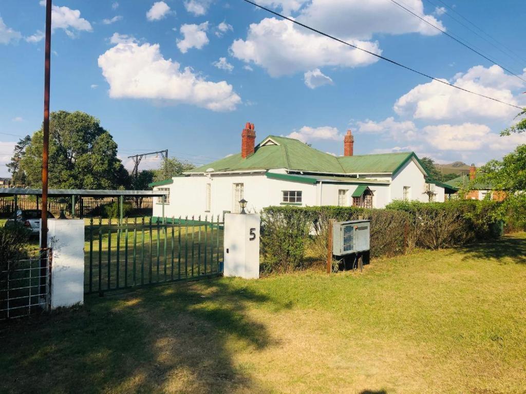 Green Lantern Inn Van Reenen Chambre photo