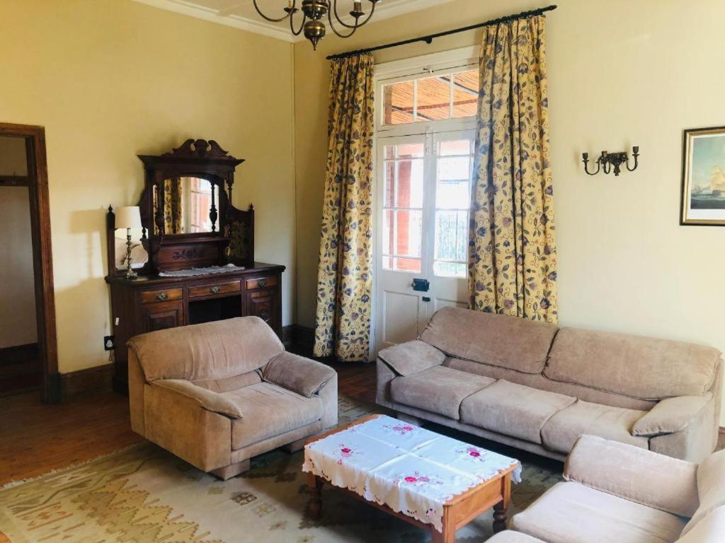 Green Lantern Inn Van Reenen Chambre photo