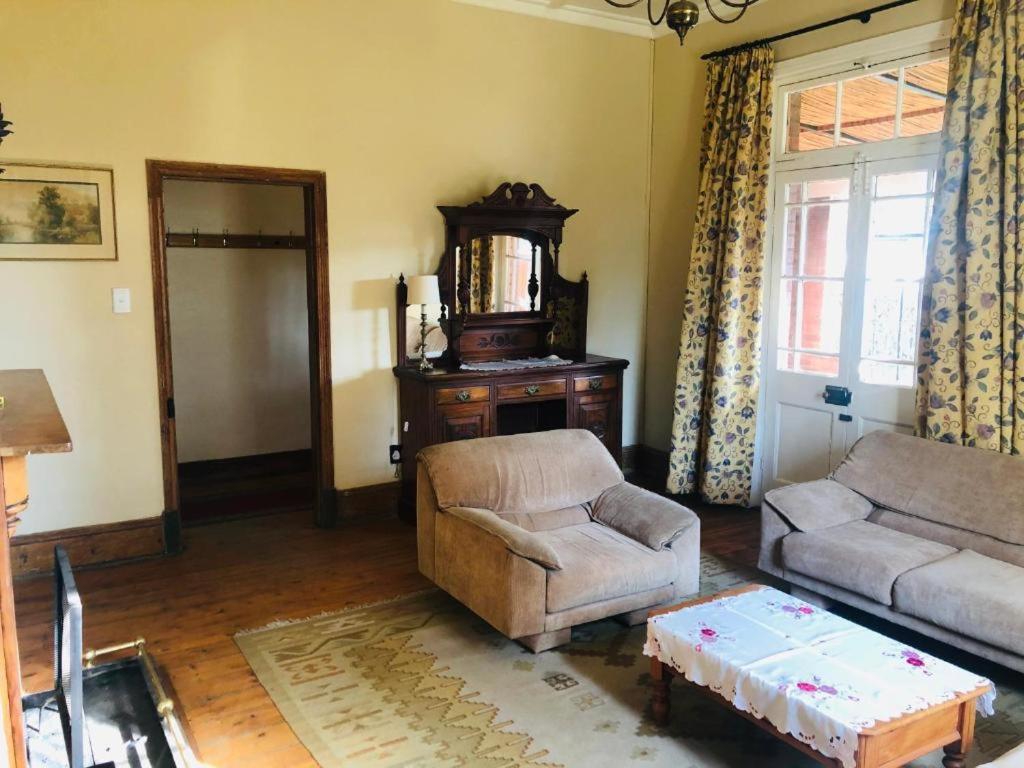 Green Lantern Inn Van Reenen Chambre photo
